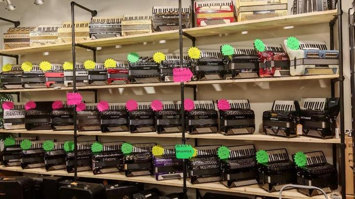 ALLE ACCORDEONS NU SPECTACULAIR IN PRIJS VERLAAGD, Muziek en Instrumenten, Accordeons, Nieuw, Toetsaccordeon, Overige formaten