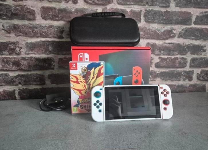 Nette Nintendo Switch 2022, Spelcomputers en Games, Spelcomputers | Nintendo Switch, Zo goed als nieuw, Switch Original, Met 2 controllers