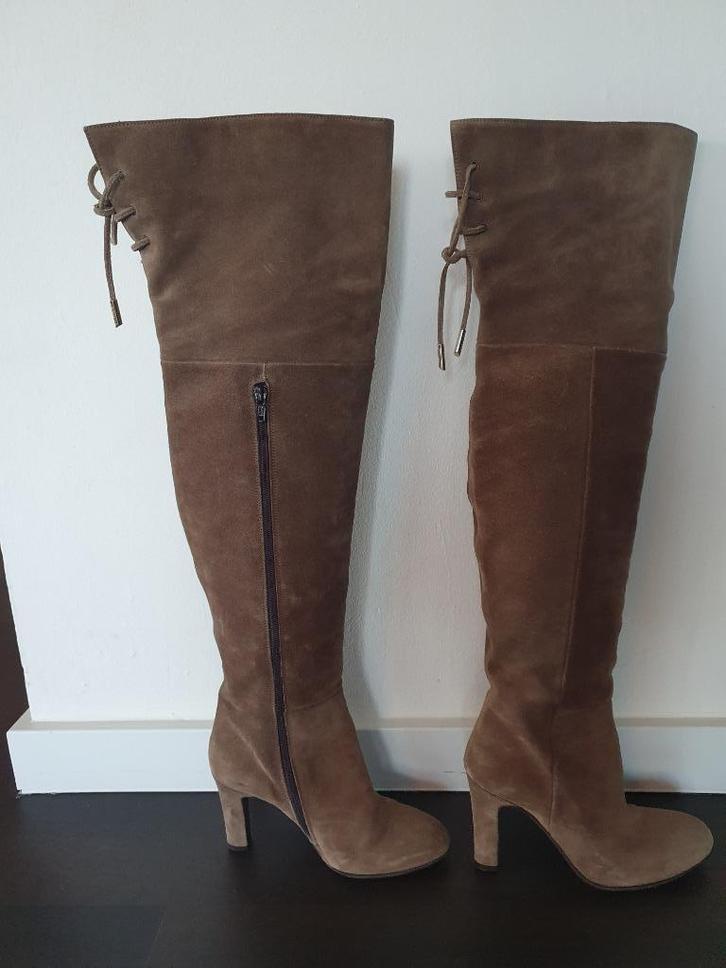 Overknee laarzen Caroline Biss Taupe mt 37, Kleding | Dames, Schoenen, Zo goed als nieuw, Hoge laarzen, Overige kleuren, Ophalen of Verzenden