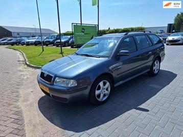 Skoda Octavia Combi 1.6 Celebrate / Zeer goede auto / APK ja beschikbaar voor biedingen