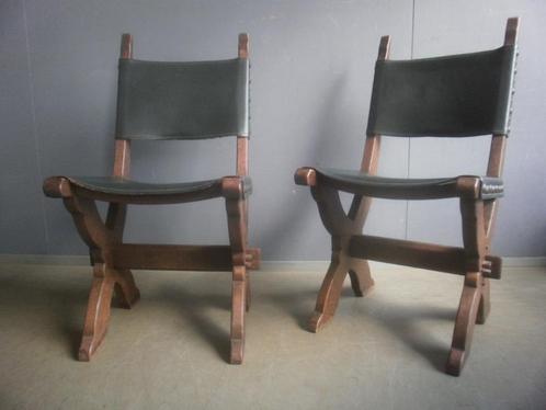 Brutalist stoel v hout zitting en rugl.v d.groen leer, eet, Huis en Inrichting, Stoelen, Gebruikt, Vier, Hout, Leer, Overige materialen