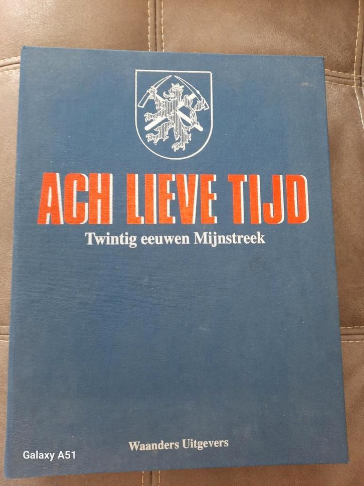 Ach lieve tijd twintig eeuwen mijnstreek  7.50,vaste prijs, Boeken, Geschiedenis | Stad en Regio, Zo goed als nieuw, Ophalen of Verzenden