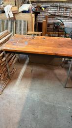 oude (klus)tafel met metalen onderstel, Huis en Inrichting, Tafels | Eettafels, Ophalen, Gebruikt, 100 tot 150 cm, 50 tot 100 cm