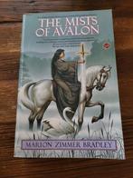 The mists of avalon - marion zimmer bradley, Ophalen of Verzenden, Zo goed als nieuw, Achtergrond en Informatie, Spiritualiteit algemeen