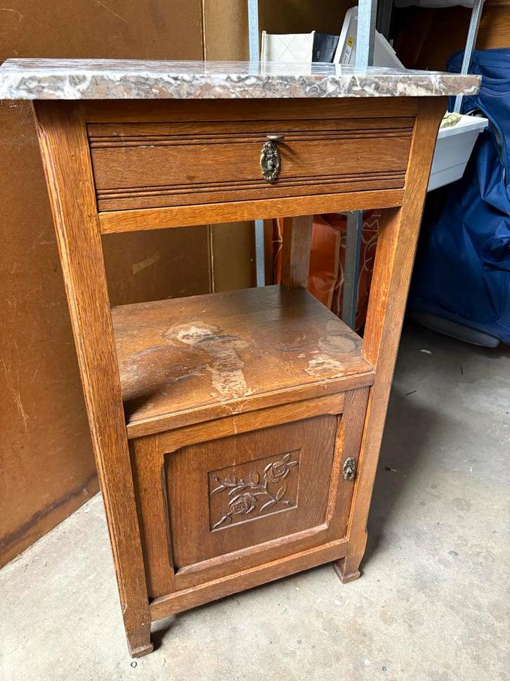 Kastje marmeren blad, Antiek en Kunst, Antiek | Meubels | Kasten, Ophalen