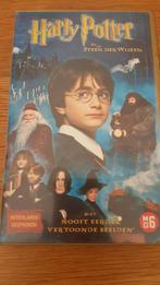 VHS videoband Harry Potter en de steen der wijzen, Verzamelen, Harry Potter, Ophalen of Verzenden, Boek of Poster