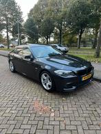 BMW 523i High Executive M-Pakket | NL-auto | Vol opties NAP|, Auto's, Euro 5, Achterwielaandrijving, Beige, 2000 kg