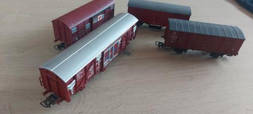 4 gesloten goederenwagens verschillende spoormaatschappije, Hobby en Vrije tijd, Modeltreinen | H0, Zo goed als nieuw, Wagon, Gelijkstroom