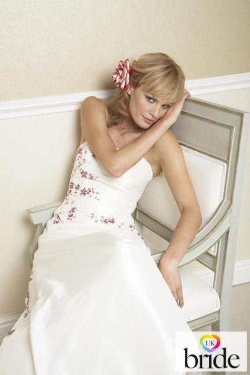 Prachtige nieuwe Amanda Wyatt bruidsjurk mt 42/44, Kleding | Dames, Trouwkleding en Trouwaccessoires, Nieuw, Trouwjurk, Wit, Ophalen of Verzenden