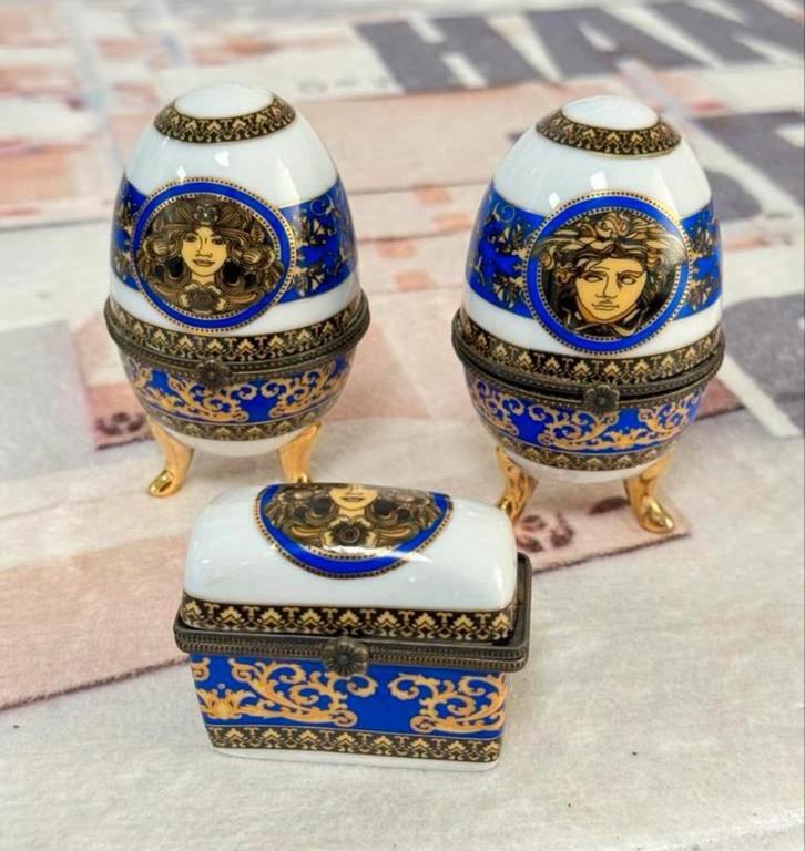Fabergé ei eieren Versace Medusa SET blauw-wit faberge z/r, Antiek en Kunst, Curiosa en Brocante, Ophalen of Verzenden