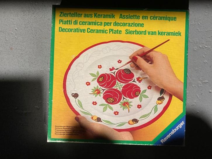 Ravensburger sierbord keramiek schilderen, Hobby en Vrije tijd, Schilderen, Zo goed als nieuw, Overige typen, Ophalen of Verzenden