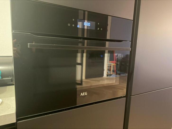 AEG KMK761080B Combimagnetron, Witgoed en Apparatuur, Magnetrons, Zo goed als nieuw, Inbouw, Combimagnetron, Hete lucht, Oven