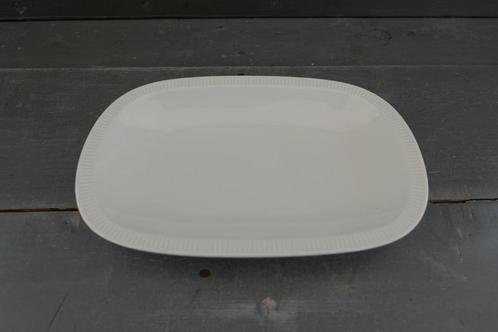 Vintage Arzberg rechthoekig schaaltje Cannelee, Huis en Inrichting, Keuken | Servies, Zo goed als nieuw, Schaal of Schalen, Effen