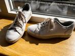 Witte gympen sneakers maat 39, Kleding | Dames, Schoenen, Gedragen, C&A, Ophalen of Verzenden, Wit