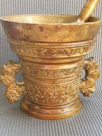 Vintage gegraveerde bronzen vijzel en stamper - 1607, Antiek en Kunst, Ophalen of Verzenden, Brons