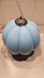 Antieke heksenbal. Blauw opaalglas., Verzenden