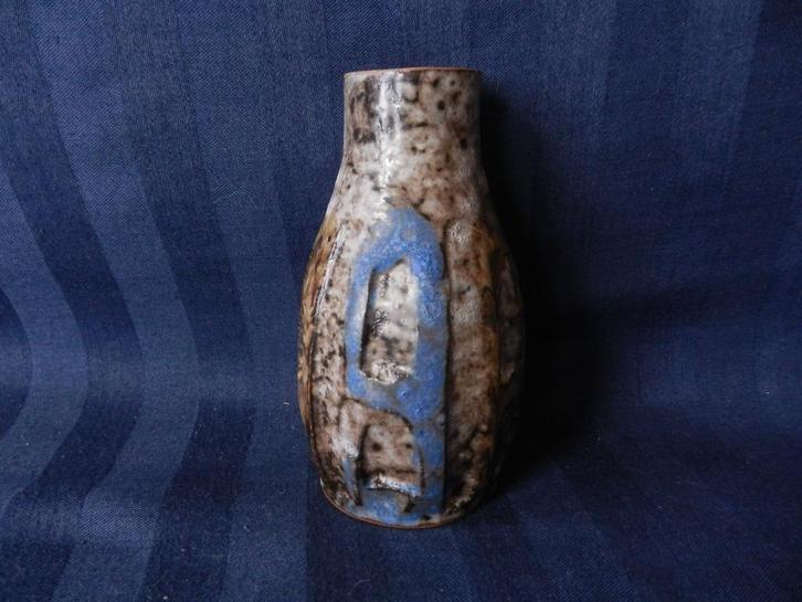 Mooi gekleurd jaren 70 vaasje D.0.K. DOK De oude Kruik 11,7, Antiek en Kunst, Antiek | Keramiek en Aardewerk, Ophalen of Verzenden