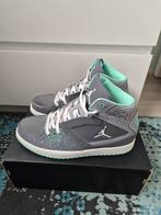 Jordan 1 Flight Grey Green Glow, maat 42, Overige kleuren, Ophalen of Verzenden, Jordan, Sneakers of Gympen
