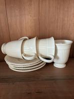 Koffiekopjes 4 stuks slank model Wedgwood., Verzamelen, Ophalen, Gebruikt, Kop en/of schotel