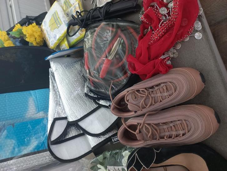 Goede en nieuwe rommelmarkt spullen. Koopje!, Diversen, Rommelmarktspullen, Zo goed als nieuw, Ophalen