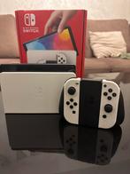 Switch OLED, Spelcomputers en Games, Spelcomputers | Nintendo Switch, Ophalen of Verzenden, Zo goed als nieuw, Met 1 controller