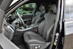 BMW X5 xDrive50e M-sport 489pk M-seats Pano Trekhaak Carbon, Gebruikt, 2395 kg, Zwart, Bedrijf