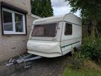schattige kleine caravan CHATEAU La Car Trophee 330 uit 1991, Caravans en Kamperen, Chateau, Rondzit, Tot en met 2, Dwarsbed