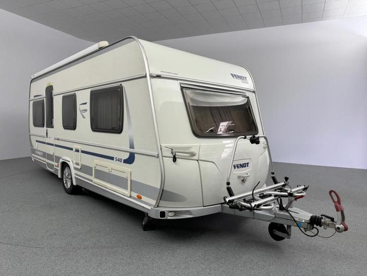 Fendt Saphir 540 TG Mover Cassetteluifel Fietsendragers, Caravans en Kamperen, Caravans, Bedrijf, Rondzit, Fendt, 2 aparte bedden