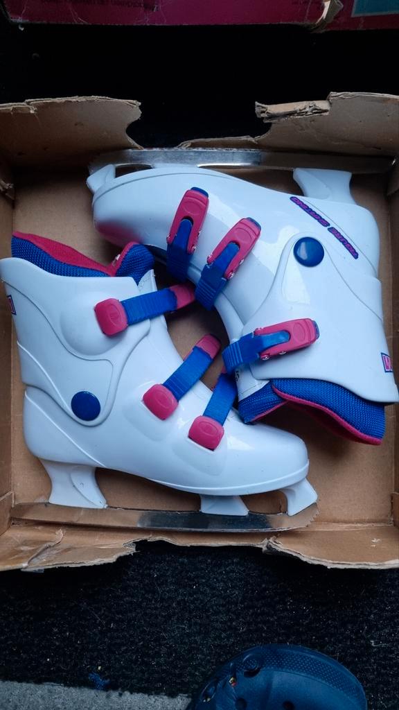 Nijdam kunstschaatsen meisjes | mt 33 | bijna nieuw in doo, Sport en Fitness, Schaatsen, Zo goed als nieuw, Kunstschaatsen, Nijdam