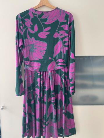 Superjurk, donkergroen/fuchsia, travelstof mt 40 beschikbaar voor biedingen