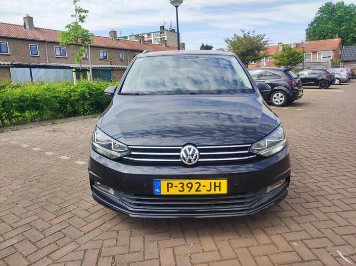 Volkswagen Touran 1.2 TSI 81KW 2016 Zwart, Auto's, Volkswagen, Particulier, Touran, Benzine, B, MPV, Handgeschakeld, Geïmporteerd