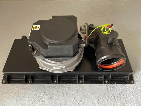 Brink allure rookgasventilator b16/b25/b40 art nr 531030, Doe-het-zelf en Verbouw, Ventilatie en Afzuiging, Zo goed als nieuw