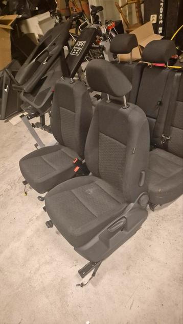 Volkswag Tiguan Zwart Stoffen Interieur incl. Zijpanelen –  beschikbaar voor biedingen