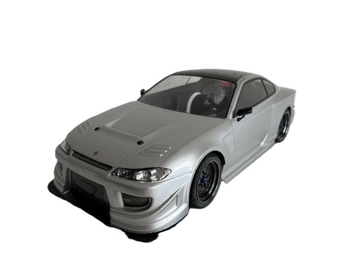 Vaterra Nissan Silvia S15 V100-C 1/10 rc auto, Hobby en Vrije tijd, Modelbouw | Radiografisch | Auto's, Gebruikt, Auto offroad