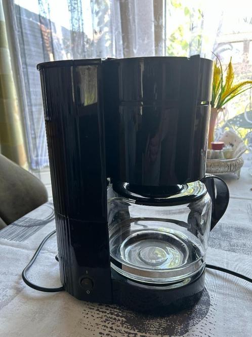 Tefal Uno koffiezetapparaat, filter, 1.1L, Druppelstop., Witgoed en Apparatuur, Koffiezetapparaten, Zo goed als nieuw, Gemalen koffie