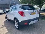 Opel Mokka 1.6 Cosmo | Cruise + Clima + Navi Nu € 7.975,-!, Voorwielaandrijving, Euro 5, Gebruikt, Zwart