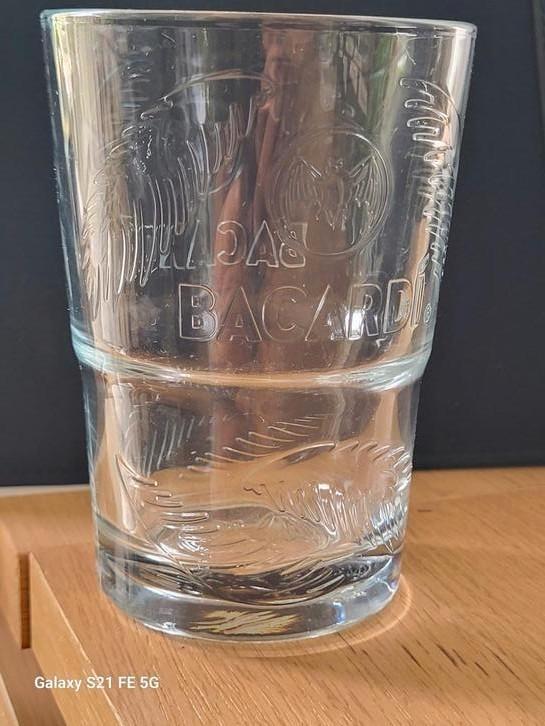 Bacardi glazen, Verzamelen, Glas en Borrelglaasjes, Nieuw, Ophalen of Verzenden