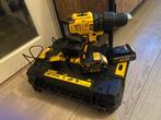 Nieuwstaat Dewalt Accu Boormachine DCD778S2T 18V 2 accu’s, Doe-het-zelf en Verbouw, Verzenden, Zo goed als nieuw, Boormachine