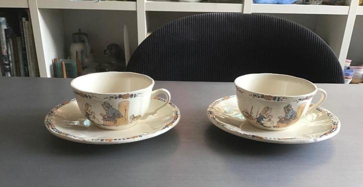 2x kop en schotel Sarreguemines “ Enfants Richard “, Antiek en Kunst, Antiek | Servies los, Ophalen of Verzenden