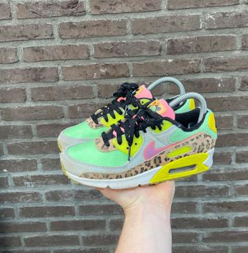Nike Air Max 90 LX Illusion Dancefloor Green beschikbaar voor biedingen