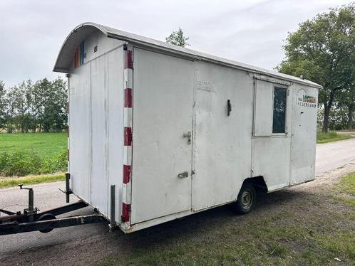 Grote snelverkeer opknapper schaftkeet, Zakelijke goederen, Machines en Bouw | Keten en Containers, Ophalen of Verzenden