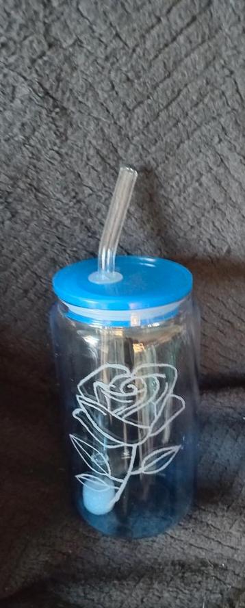 Gepersonaliseerd rietjes beker beschikbaar voor biedingen