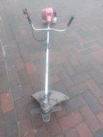 Nette goedlopende bosmaaier met slagmes, Ophalen, Benzine