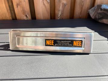 RVS Inbouw Brievenbusklep met NEE sticker beschikbaar voor biedingen