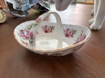 Chelson China porseleinen bonbonmandje beschikbaar voor biedingen