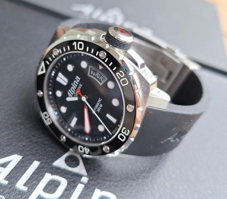 Alpina Seastrong Diver 300 automaat in nieuwstaat!, Sieraden, Tassen en Uiterlijk, Horloges | Heren, Zo goed als nieuw, Overige merken