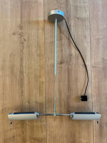 Minimalistisch design plafondlamp beschikbaar voor biedingen