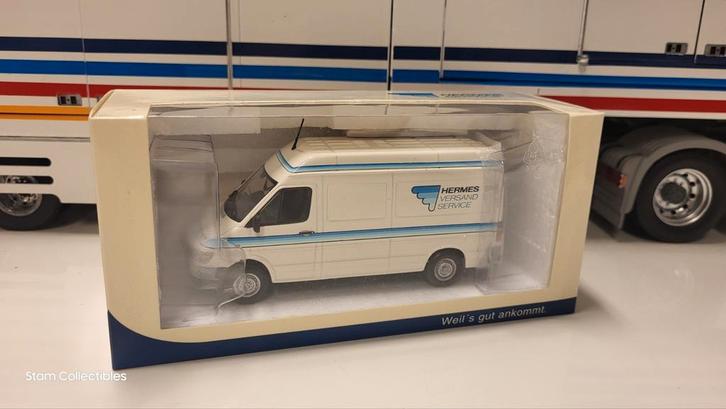 Minichamps Mercedes-Benz Sprinter Hermes Versand Service, Hobby en Vrije tijd, Modelauto's | 1:43, Zo goed als nieuw, Auto, MiniChamps