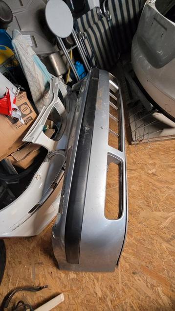 Golf 4 voorbumper schadevrij, incl gebruikerskrasjes. beschikbaar voor biedingen