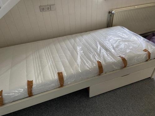 Matras NIEUW 90 x 200, Huis en Inrichting, Slaapkamer | Matrassen en Bedbodems, Nieuw, 90 cm, Eenpersoons, Ophalen